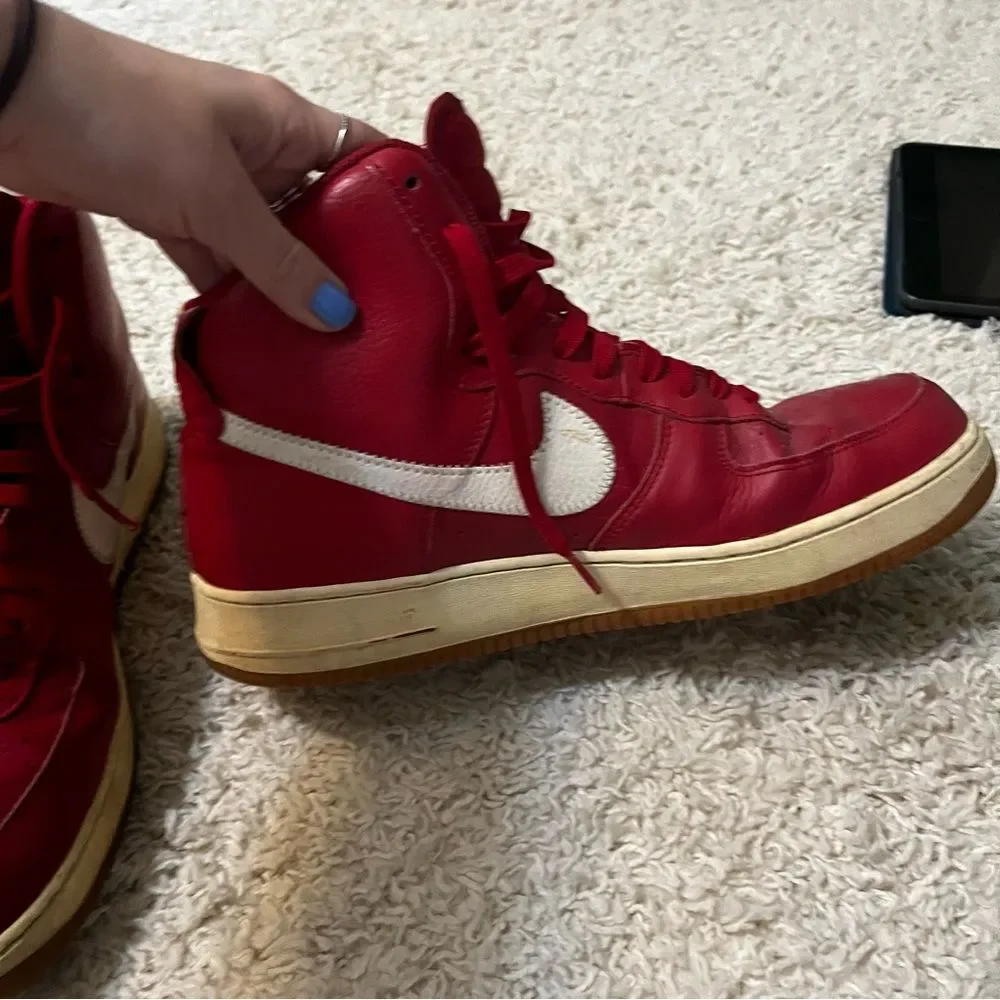 Mens Nike Air Force One Hi High Gym Red Perforated size 13